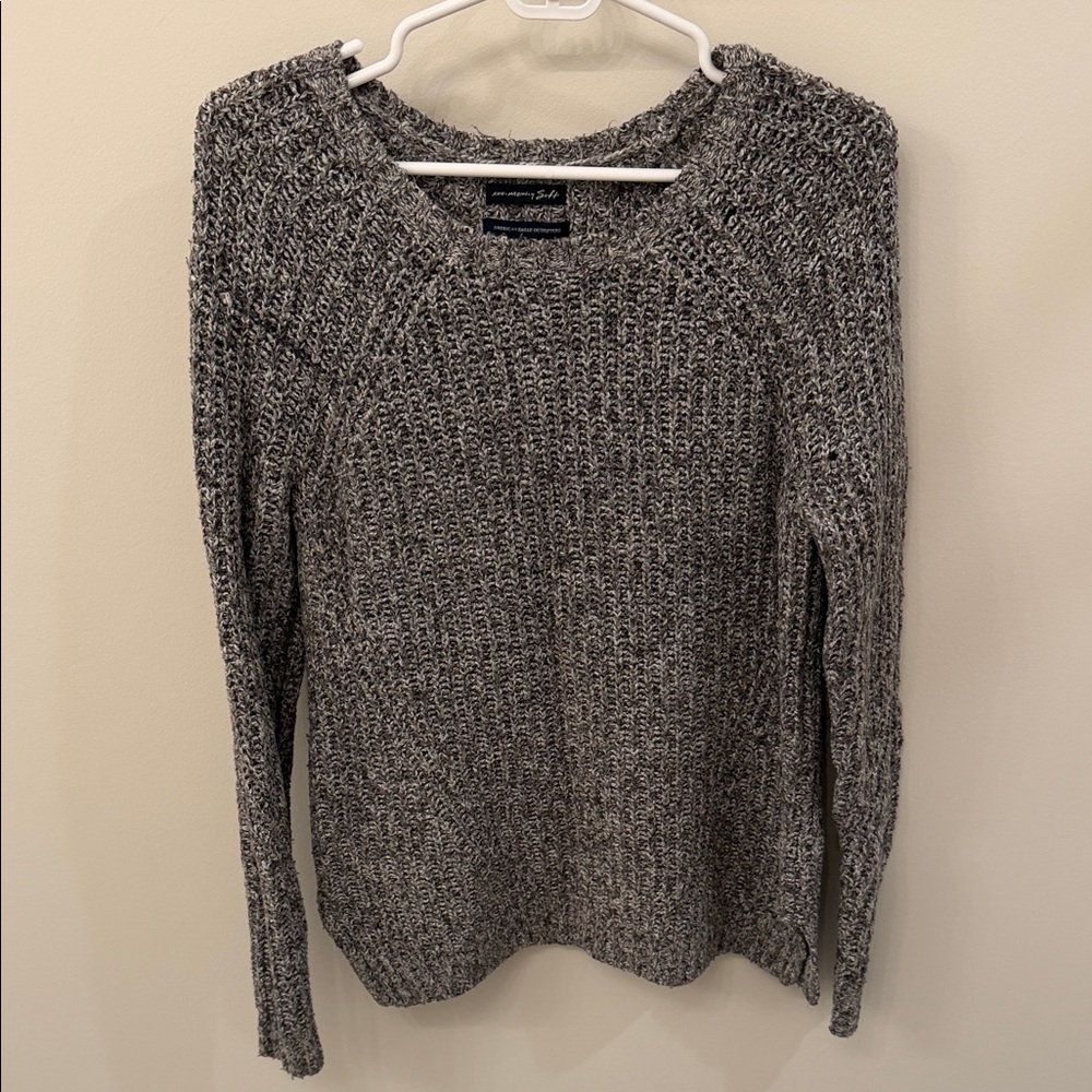 American Eagle Outfitters Gray and White Women's Sweater